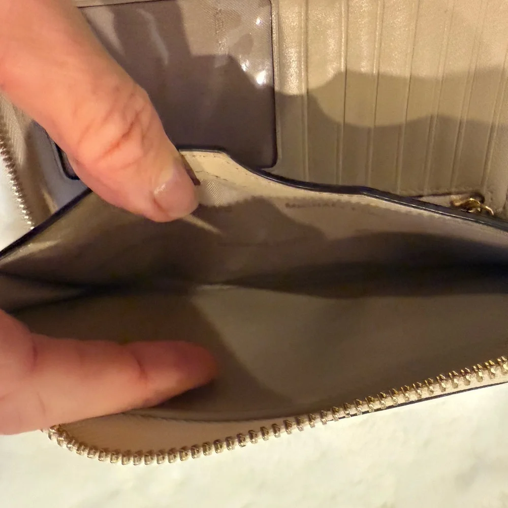 Michael Kors Gold Quilted Continental Wristlet Wallet Jet Set 🎄